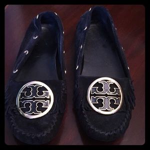 Black Tory burch moccasins with gold logo